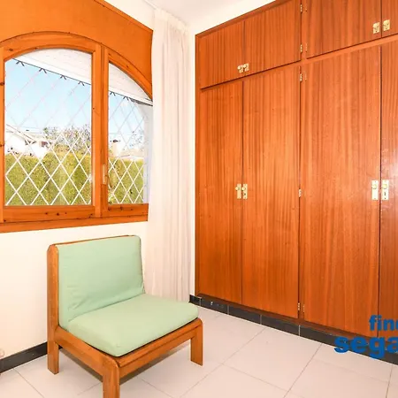 Villa Privada Con Piscina Y Barbacoa - Es-320-1 *